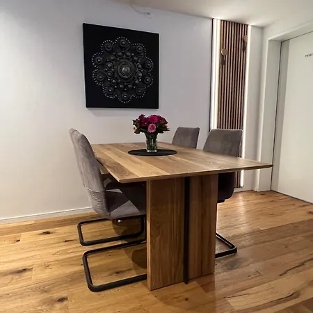 Larix Apartamento *